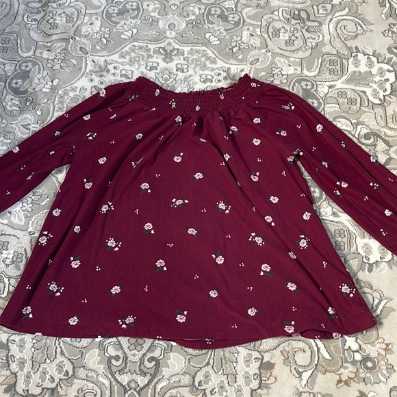 OLD NAVY Girl’s off the shoulder top - Picture 1 of 5